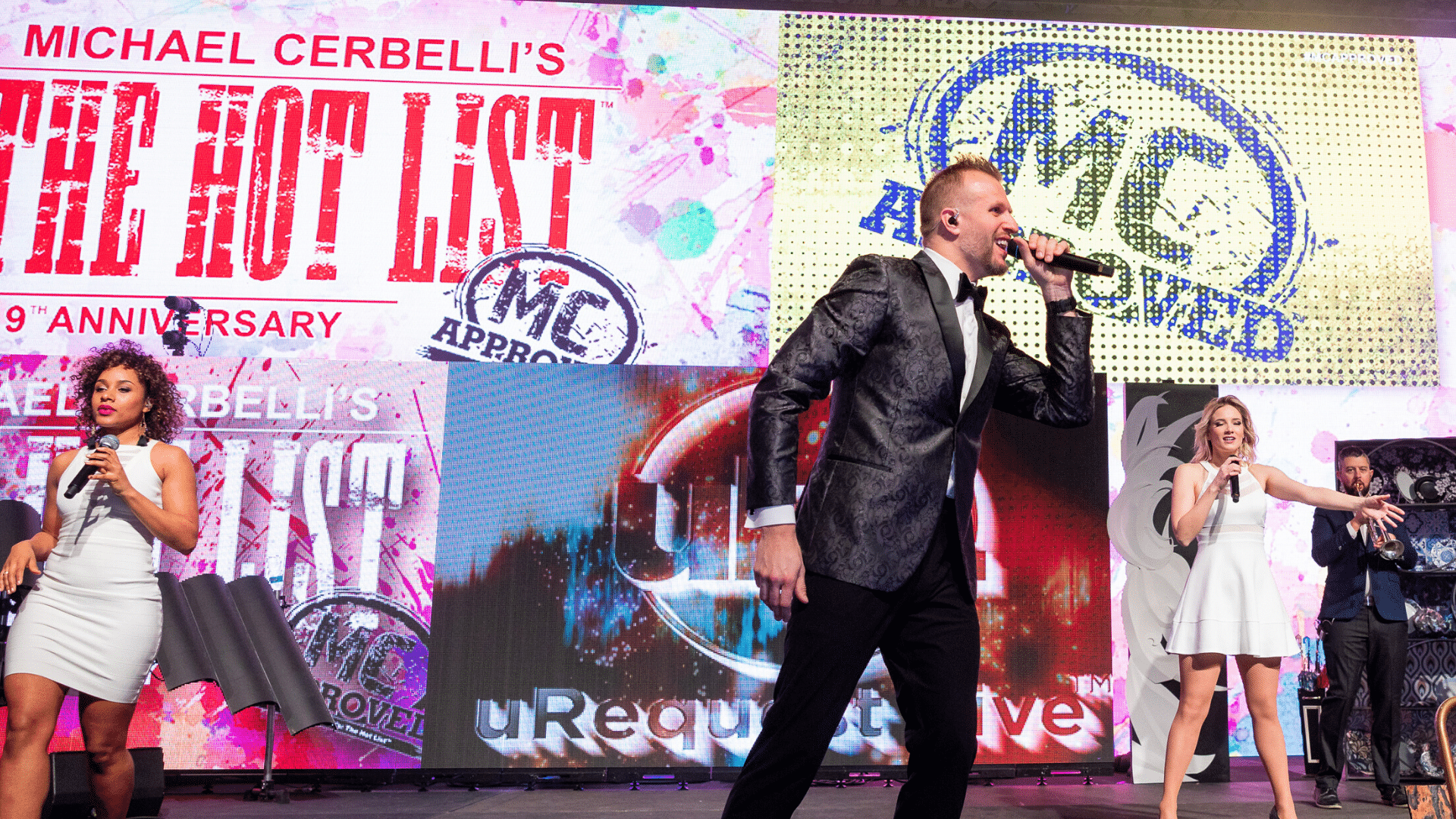 uRequest Live performance 4